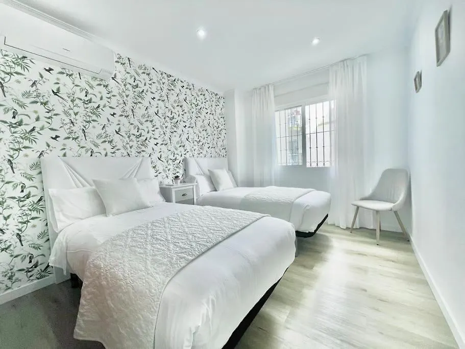 Lafrenchtouch - Centrico Y Moderno Cerca Del Tren Apartment Benalmadena
